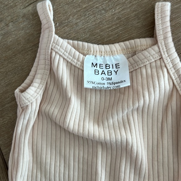 Mebie Baby Bodysuits in EUC - Picture 5 of 5